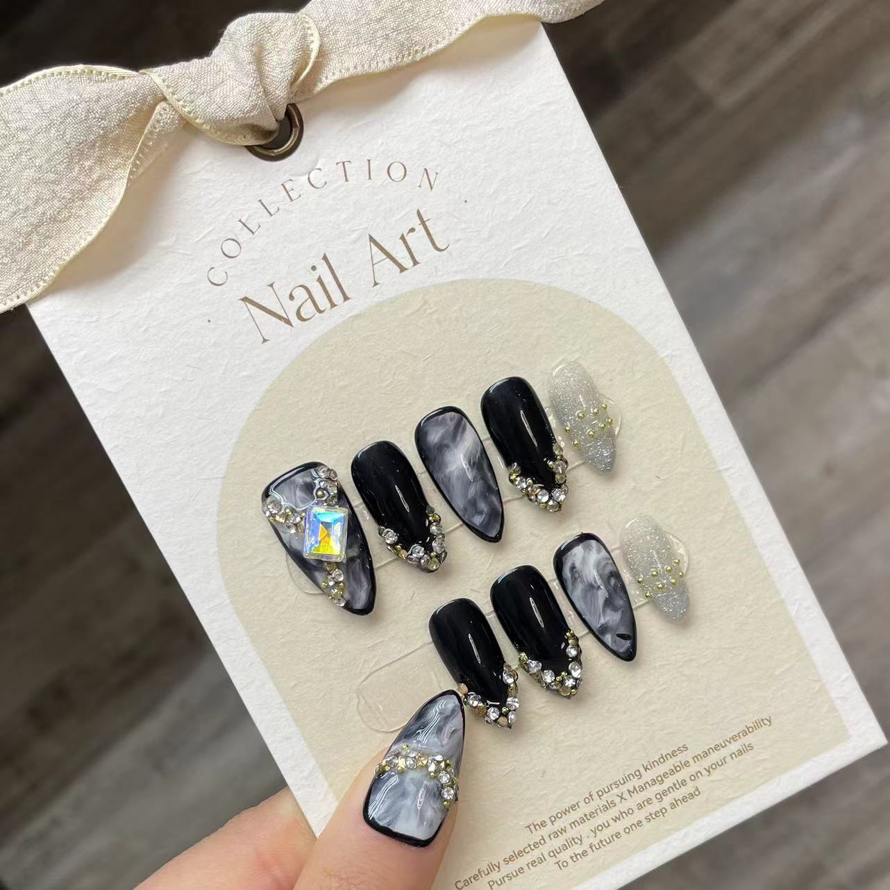 Stampa fatta a mano sulle ungh - Nail Art Gliter recensione e prezzo