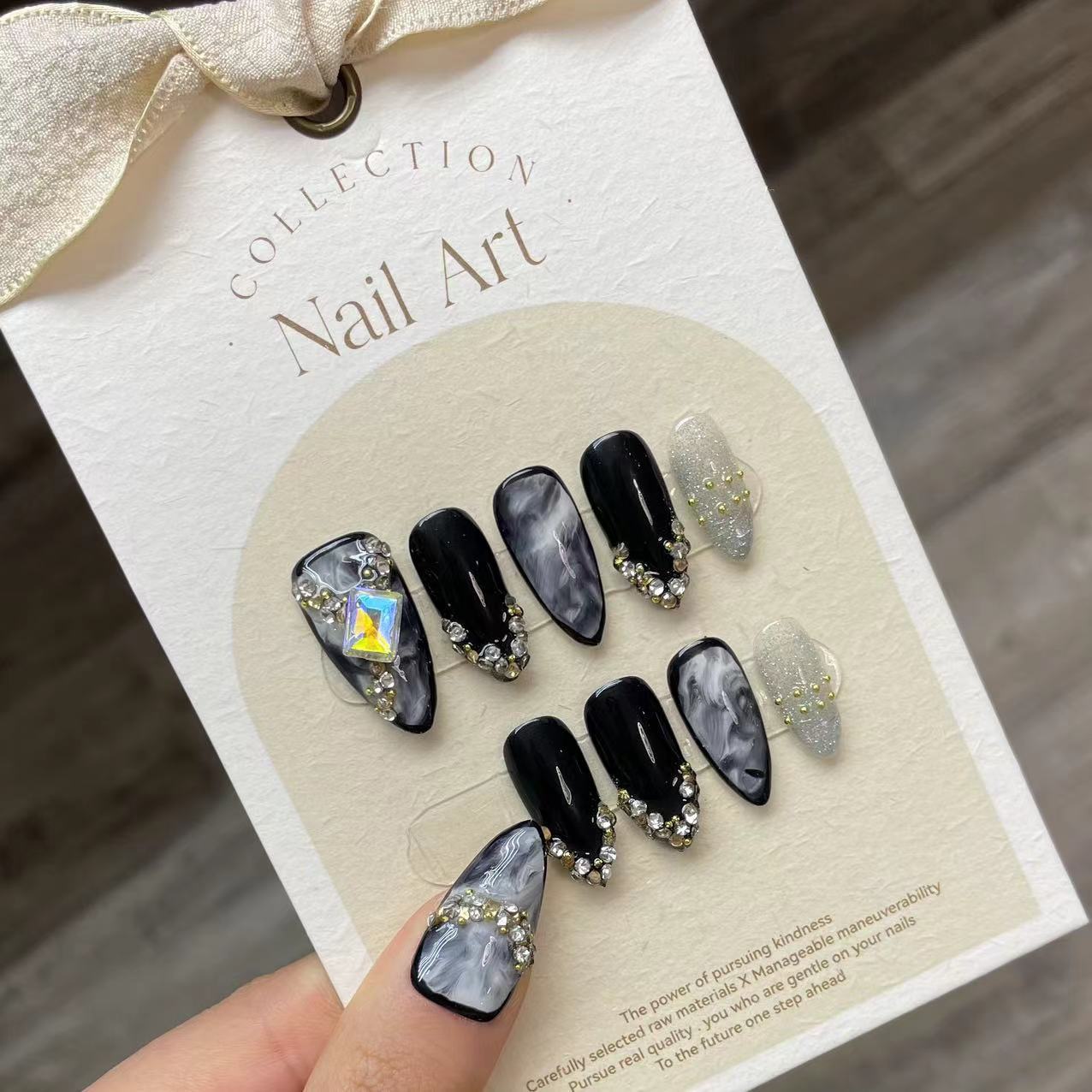 Stampa fatta a mano sulle ungh - Nail Art Gliter recensione e prezzo