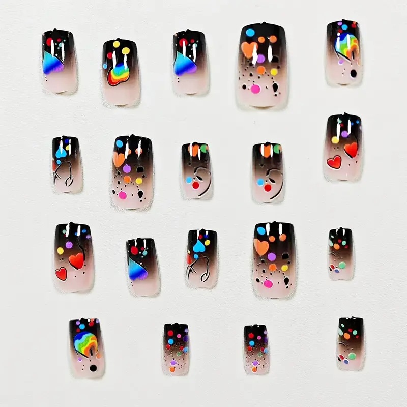 24 Pezzi Unghie Finte Nude Pre - Nail Art Love recensione e prezzo