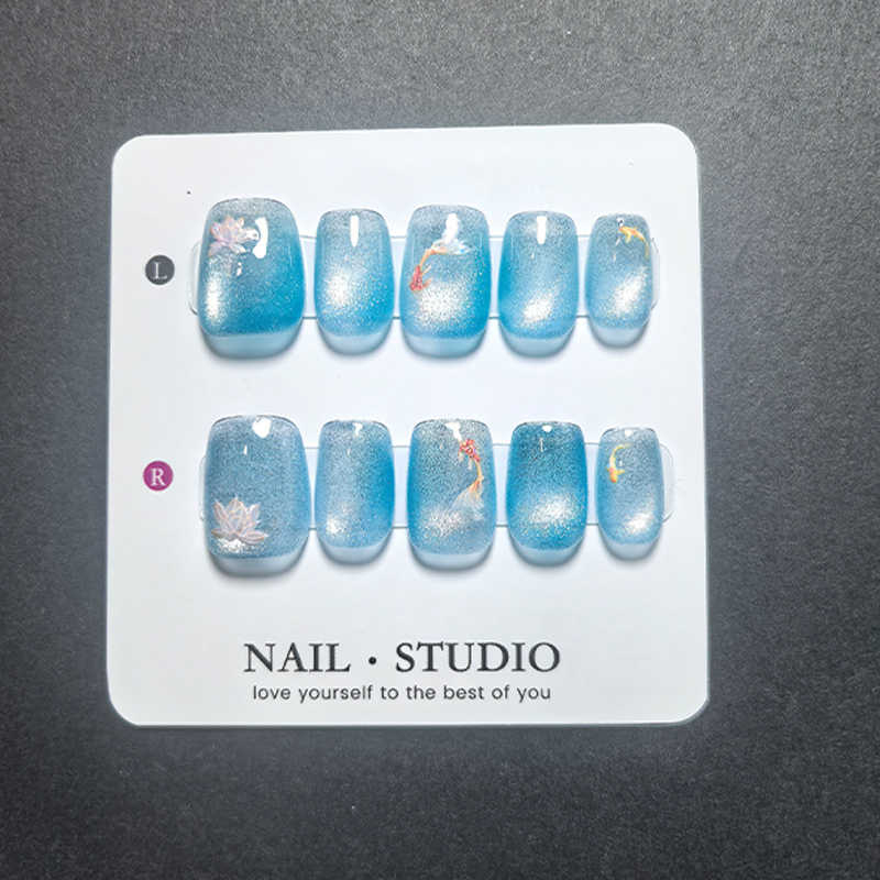 Unghie Finte Cat Eye Press-on  - Nail Art Eye Cat recensione e prezzo