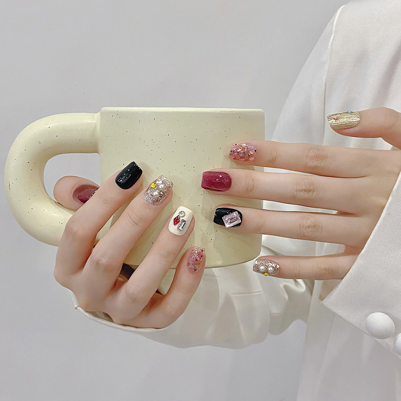 Stampa fatta a mano sulle ungh - Nail Art Gliter recensione e prezzo