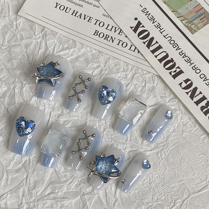 10 pezzi Dreamy Azzurro Stampa - Nail Art Maroon recensione e prezzo