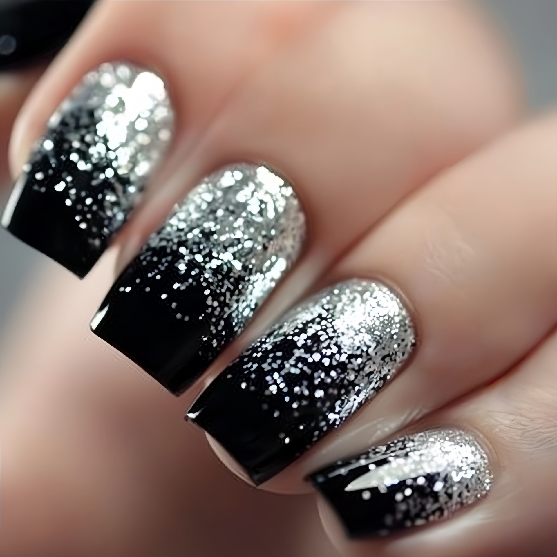 Unghie finte corte medie Sfuma - Nail Art Gliter recensione e prezzo